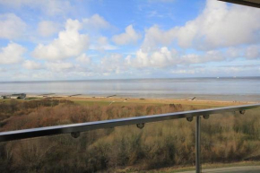 Ferienwohnung-86-mit-Panorama-Meerblick-im-Strandhochhaus-Doese